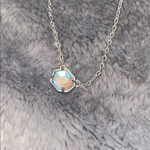 Kendra Scott necklace